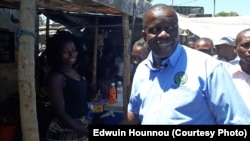  Daviz Simango, líder do MDM. 
