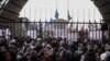  دانشگاه امیرکبیر در تهران یکی از کانون‌های حضور دانشجویان و مردم معترض در روز شنبه بود. 