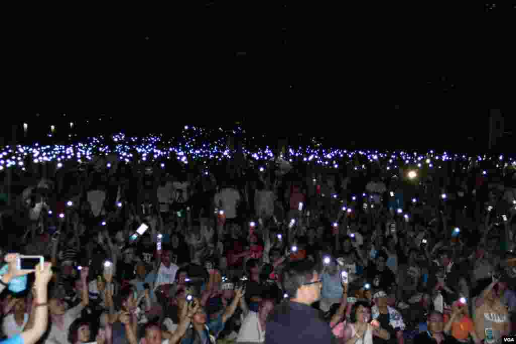 和平佔中運動舉行啟動佔中運動公民抗命集會(美國之音海彥拍攝)