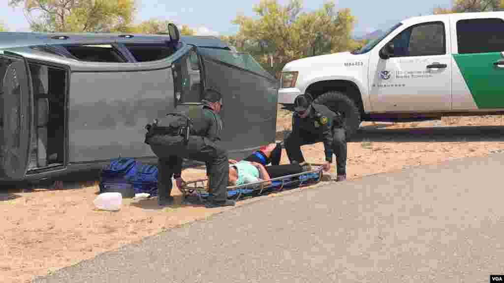 La Voz de América acompañó a agentes de la CBP en su centro de entrenamiento en Arizona donde mostraron cómo es el proceso del rescate de los migrantes por parte de las autoridades. Photo: Celia Mendoza - VOA