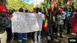 Mapato anopikisa anoda kuti mutemo uchinjwe kuti mapato anopikisa mazhinji agopiwavo mari yokushandisa pasarudzo.