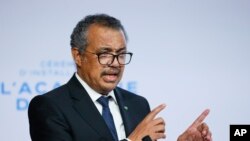 资料图片：2021年9月27日，世界卫生组织总干事谭德赛在法国里昂世界卫生组织学院开幕式上讲话。
