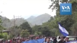 Une caravane de migrants honduriens progresse au Guatemala
