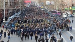 ՀՀ կառավարությանը սատարող երթը` Երեւանում